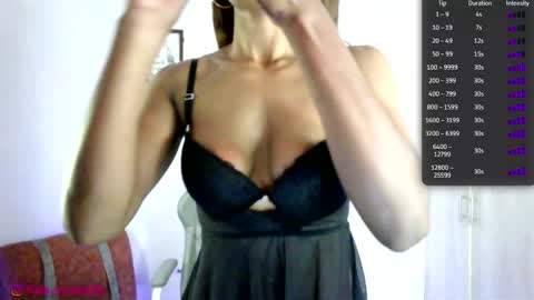 N A L A  NEW instagram nala jordan08 online show from May 15, 5:53 pm