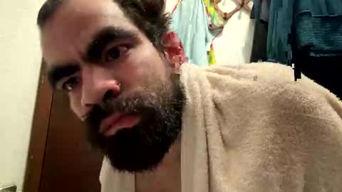 naluboi2lit online show from May 23, 3:27 pm