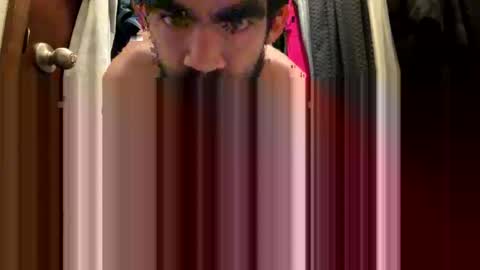 naluboi2lit online show from May 30, 8:17 pm