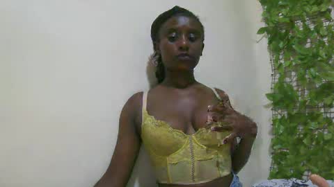 nana2095 online show from May 17, 8:49 pm