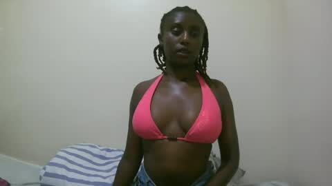 nana2095 online show from June 25, 1:16 am