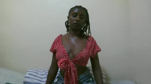 nana2095 online show from July 3, 11:38 am
