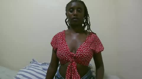 nana2095 online show from July 4, 12:06 am