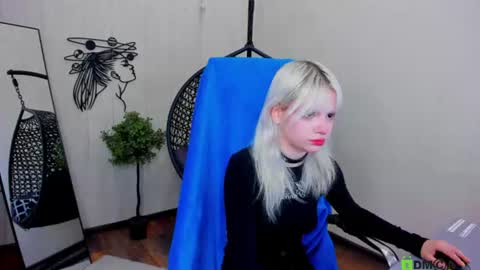 Snapshot of nana_blast chatting on July 24, 3:54 pm Nana online show from July 24, 3:54 pm