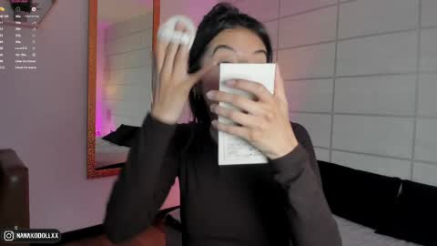 Nana  online show from April 7, 8:53 pm