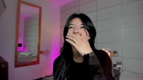 Nana  online show from April 17, 8:01 pm