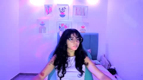 nanami_owo online show from October 11, 6:23 am