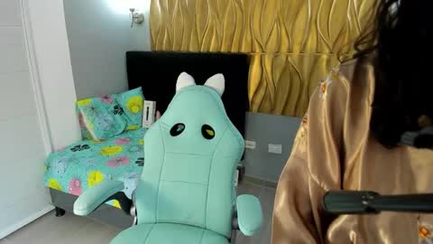 nanami_owo online show from October 19, 6:03 am