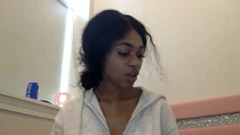 nanaonn online show from February 24, 2:48 pm