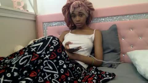 nanaonn online show from February 28, 2:29 pm