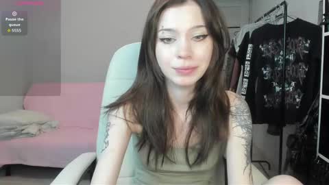 Nancy online show from May 8, 2:33 pm