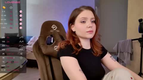 Snapshot of nancy_witch chatting on June 8, 12:49 pm Nancy and Archi online show from June 8, 12:49 pm