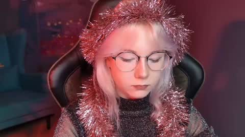 nancymartinez online show from December 24, 8:22 am