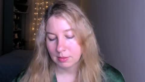 Nancy online show from April 4, 5:54 pm