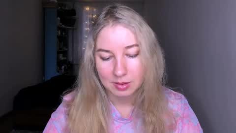 Snapshot of nancysanders chatting on April 25, 8:06 am Nancy online show from April 25, 8:06 am