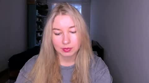 Snapshot of nancysanders chatting on April 26, 7:28 am Nancy online show from April 26, 7:28 am