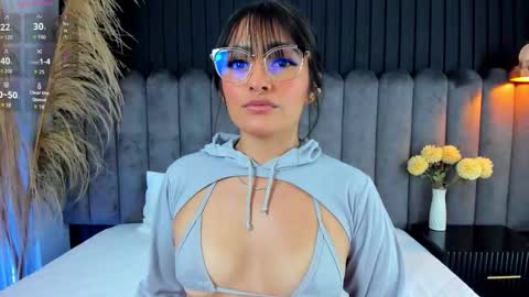 Snapshot of nanda_vixen_ chatting on February 11, 8:58 pm Nanda online show from February 11, 8:58 pm