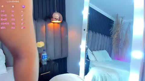 Snapshot of nanda_vixen_ chatting on February 27, 10:43 pm Nanda online show from February 27, 10:43 pm