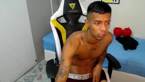 nando_col online show from October 19, 12:06 pm