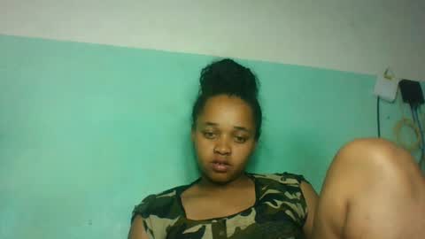 nandrianina416143 online show from June 18, 9:36 am