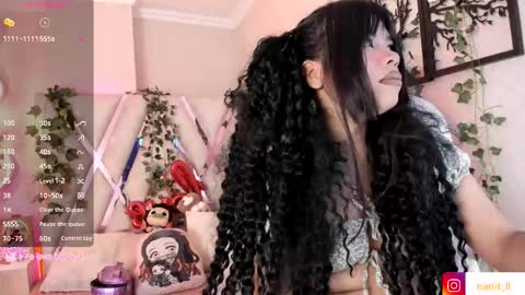 Snapshot of nanit_l chatting on December 4, 2:59 pm anna online show from December 4, 2:59 pm