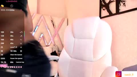 Snapshot of nanit_l chatting on February 5, 8:35 pm anna online show from February 5, 8:35 pm