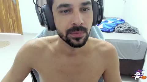 Snapshot of nanz25 chatting on November 3, 5:58 pm Peter online show from November 3, 5:58 pm