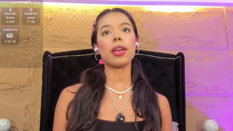 Naomi online show from November 23, 9:14 pm