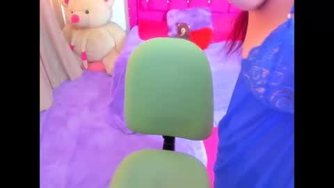 Snapshot of naomi_johnson132 chatting on May 6, 6:46 pm nahomi online show from May 6, 6:46 pm
