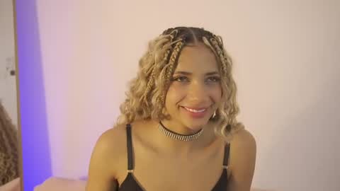 naomidawson online show from April 8, 1:27 am