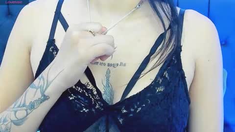 Naomi Frost online show from November 1, 1:13 pm