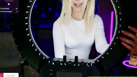 naomihita online show from March 1, 1:02 pm