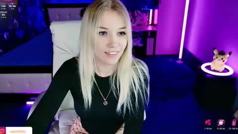 naomihita online show from March 24, 1:38 pm