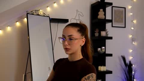 Snapshot of naomii_20 chatting on October 12, 7:02 pm naomii_20 online show from October 12, 7:02 pm