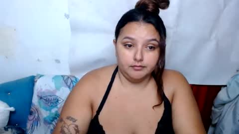 Snapshot of naomiquiin chatting on July 27, 12:23 pm naomiquiin online show from July 27, 12:23 pm