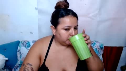 Snapshot of naomiquiin chatting on July 29, 12:47 pm naomiquiin online show from July 29, 12:47 pm