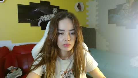 Snapshot of naomis_36 chatting on May 21, 1:51 pm Naomis online show from May 21, 1:51 pm