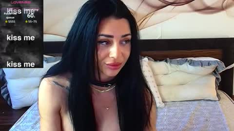 NaomiScarlett online show from May 25, 5:35 am