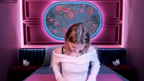 Naomi online show from October 9, 7:23 pm