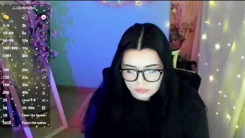 Naomi online show from June 18, 5:51 am