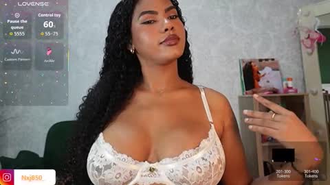 Naomi     online show from February 3, 1:26 am