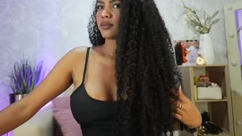 Snapshot of naomixjones1 chatting on May 14, 2:18 am Naomi online show from May 14, 2:18 am