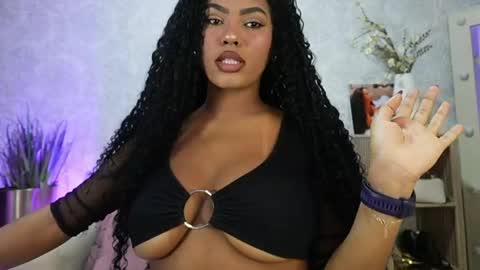 Snapshot of naomixjones1 chatting on May 23, 10:41 am Naomi online show from May 23, 10:41 am