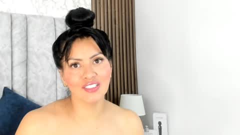 Snapshot of naomy_smithx chatting on January 18, 10:39 pm Naomy Smith online show from January 18, 10:39 pm