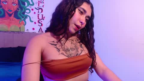 Snapshot of naomybenedetti chatting on January 28, 10:56 pm Nao online show from January 28, 10:56 pm