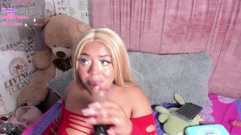 Naomyfoxx online show from February 8, 5:18 am