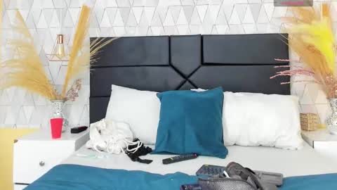 Naomy online show from February 2, 7:34 pm