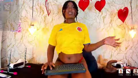 Naomy online show from June 17, 8:43 pm
