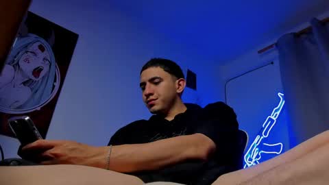 Snapshot of naranjo_seb chatting on May 11, 6:41 am sebastian online show from May 11, 6:41 am