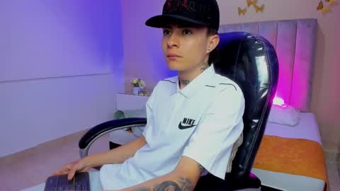 Nascary Fox online show from February 22, 2:15 pm